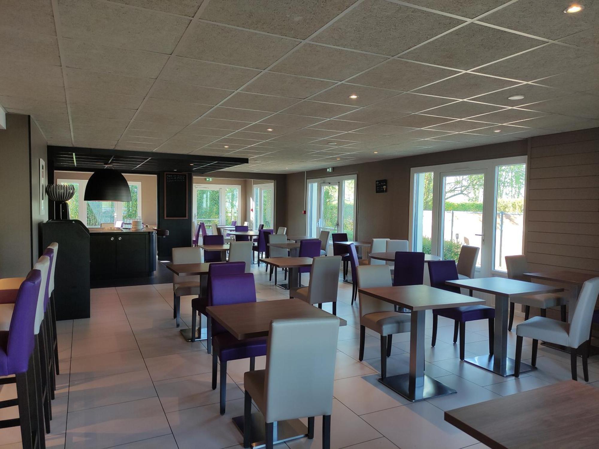 Hotel Campanile Sable-Sur-Sarthe Vion Exteriér fotografie